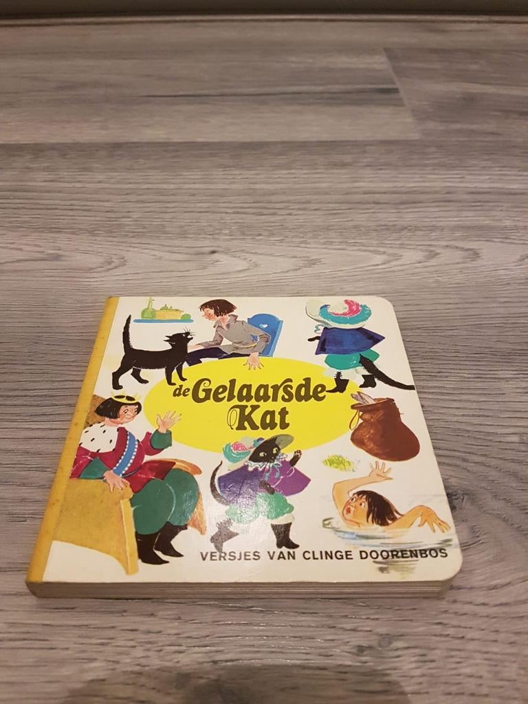 Het klassieke sprookje 'De Gelaarsde Kat'., Ophalen of Verzenden, Zo goed als nieuw
