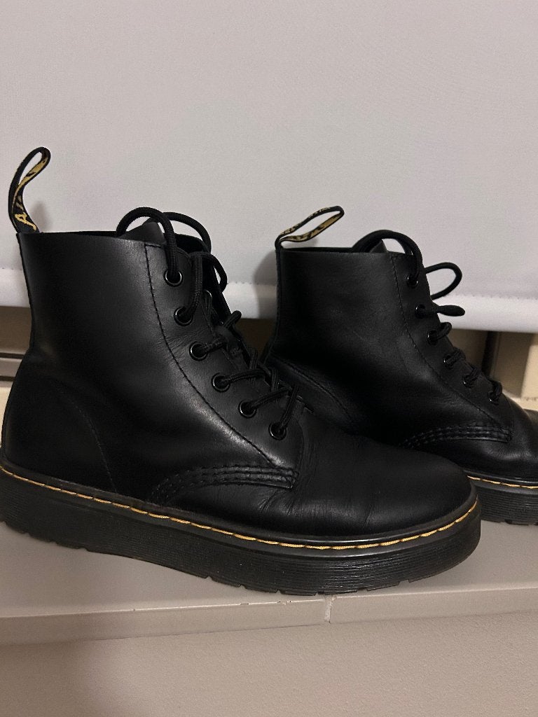Hele mooie Dr Martens, Kleding | Dames, Zwart, Lage of Enkellaarzen, Ophalen of Verzenden, Dr. Martens