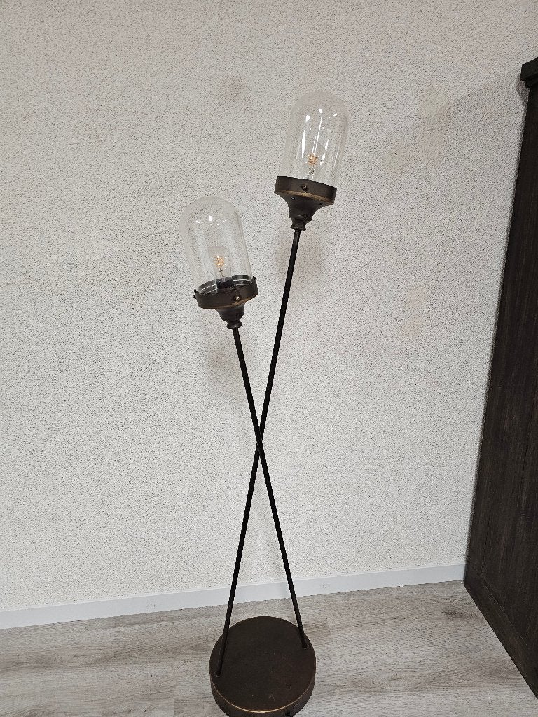 Koperkleurige industriële vloerlamp  voor €35,-, Huis en Inrichting, Ophalen, Gebruikt, Nvt, 150 tot 200 cm
