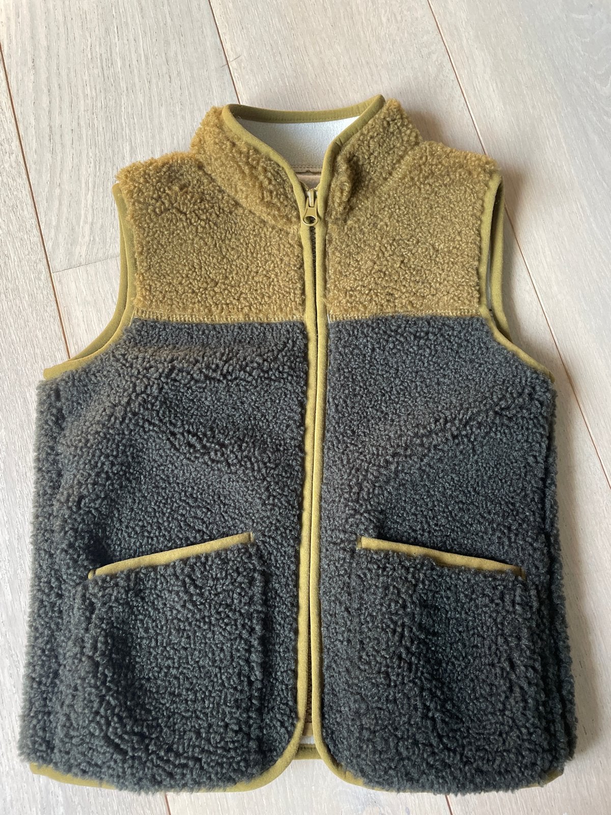 Sissy-Boy teddy bodywarmer maat 122/128, Kinderen en Baby's, Ophalen of Verzenden, Zo goed als nieuw, Jongen of Meisje, Jas