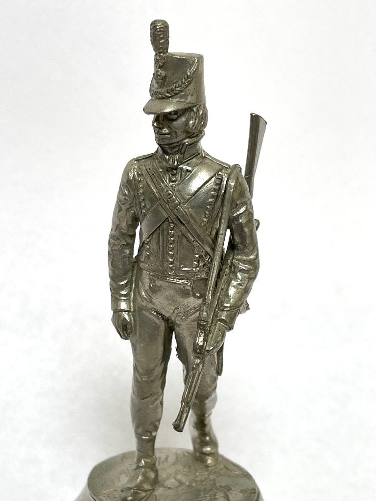metalen beeldje, Zilver, Minder dan 20 cm, Ophalen of Verzenden, Op sokkel