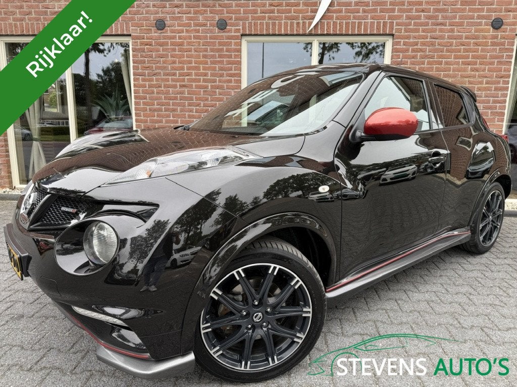 Nissan Juke 1.6 Turbo NISMO All CAMERA/ N.A.P / RIJKLAAR, Auto's, Nissan, Euro 5, 1618 cc, Gebruikt, Zwart