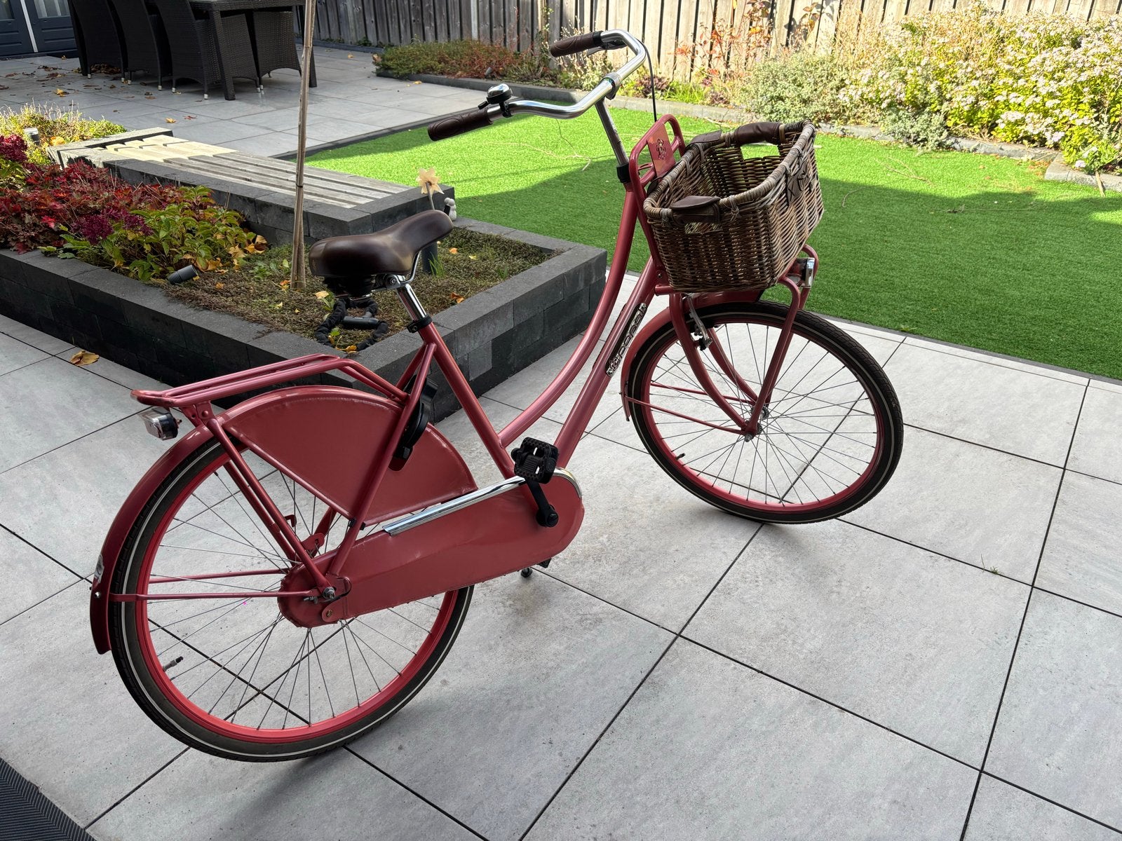 Popal Daily Dutch Basic fiets met mand - Zo goed als nieuw, Overige merken, Terugtraprem, Gebruikt, Ophalen of Verzenden