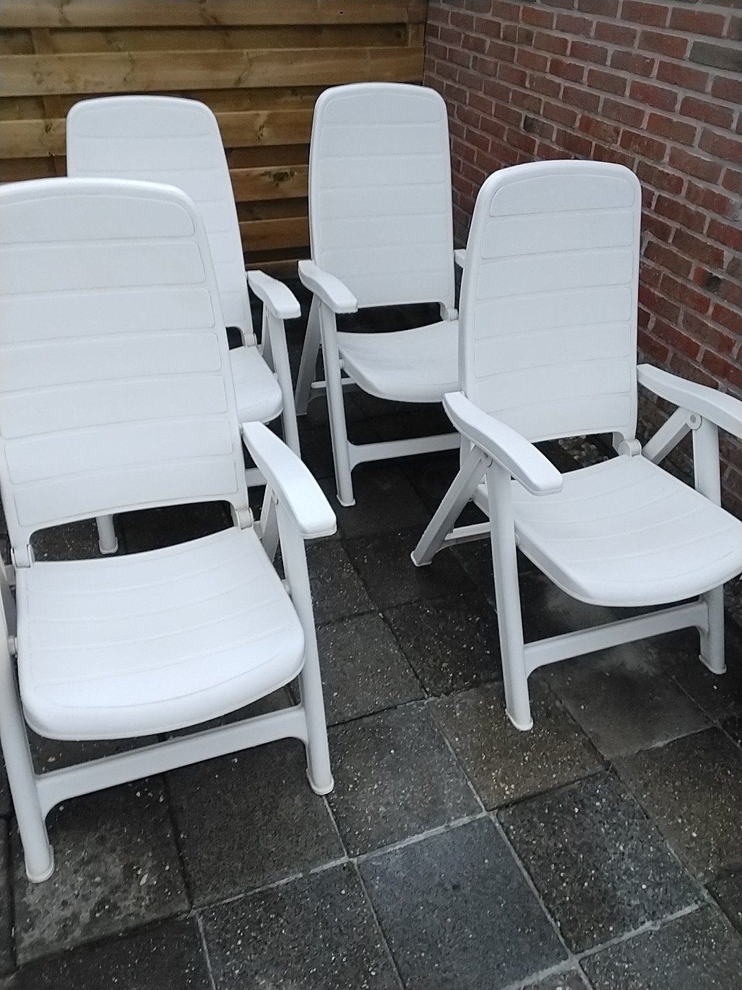 4 witte verstelbare tuinstoelen, Ophalen of Verzenden, Gebruikt, Kunststof, Inklapbaar
