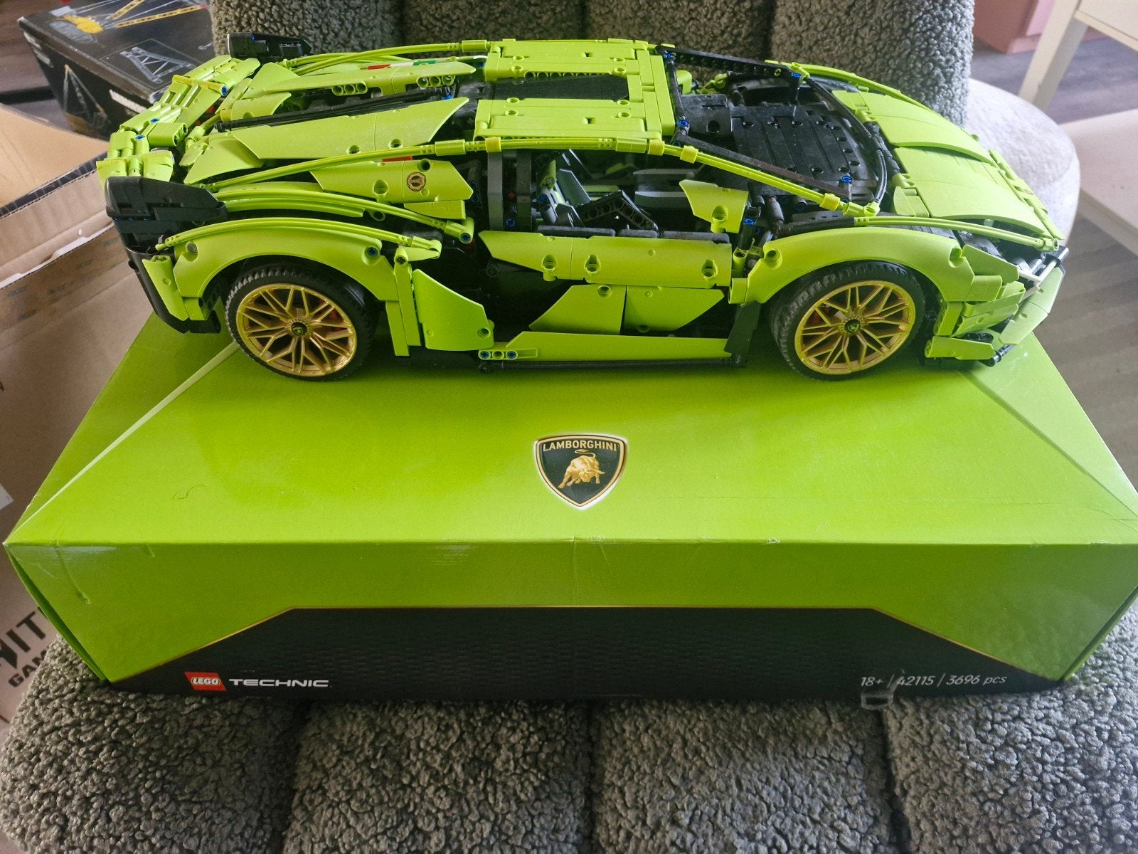 Lego technic Lamborghini 42115, Ophalen of Verzenden, Zo goed als nieuw