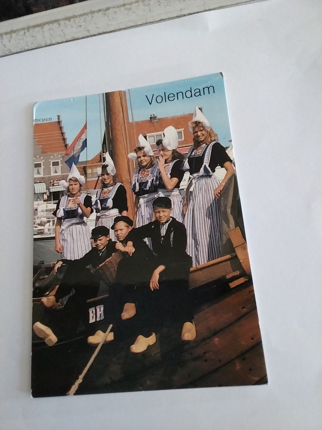 Oude ansichtkaart VOLENDAM. DE HAVEN, Ophalen of Verzenden, 1980 tot heden, Gelopen, Noord-Holland