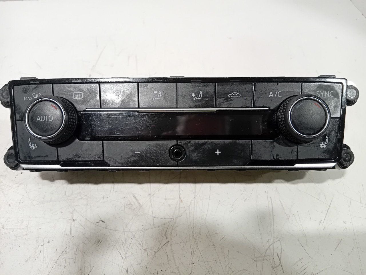 Bedieningspaneel kachel Volkswagen Polo, Auto-onderdelen, Onderdelen@venauto.nl, Van der Ven Autorecycling B.V., Gebruikt, Ettenseweg 76, 4706 PB Roosendaal, The Netherlands