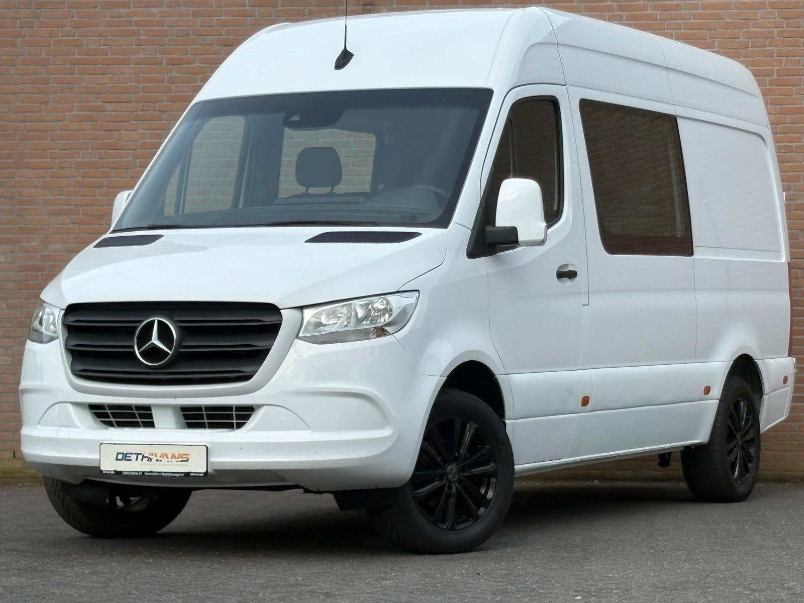 Foto 33 van Mercedes-Benz Sprinter 316CDI 164PK L2H2 Dubbelcabine / 7G-T