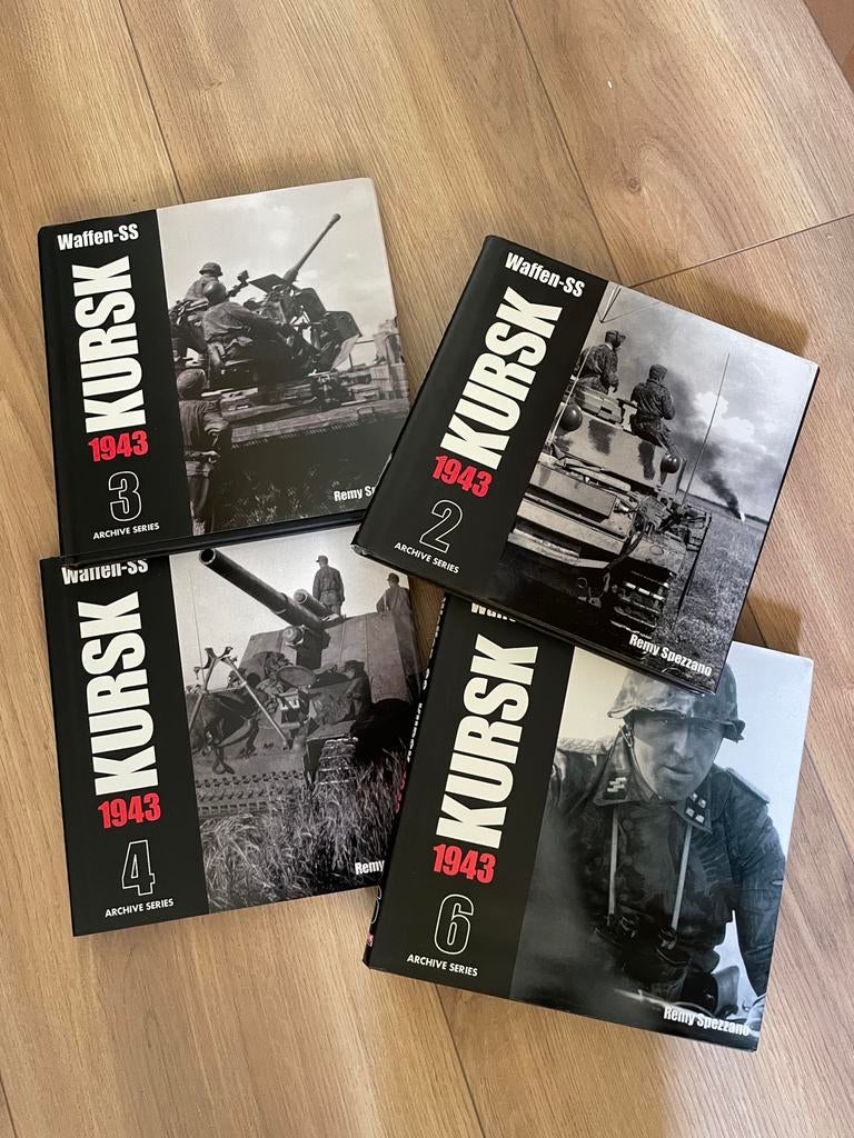 Waffen-SS Kursk 1943 boeken RZM Spezzano, Ophalen of Verzenden, 20e eeuw of later, Gelezen, Europa