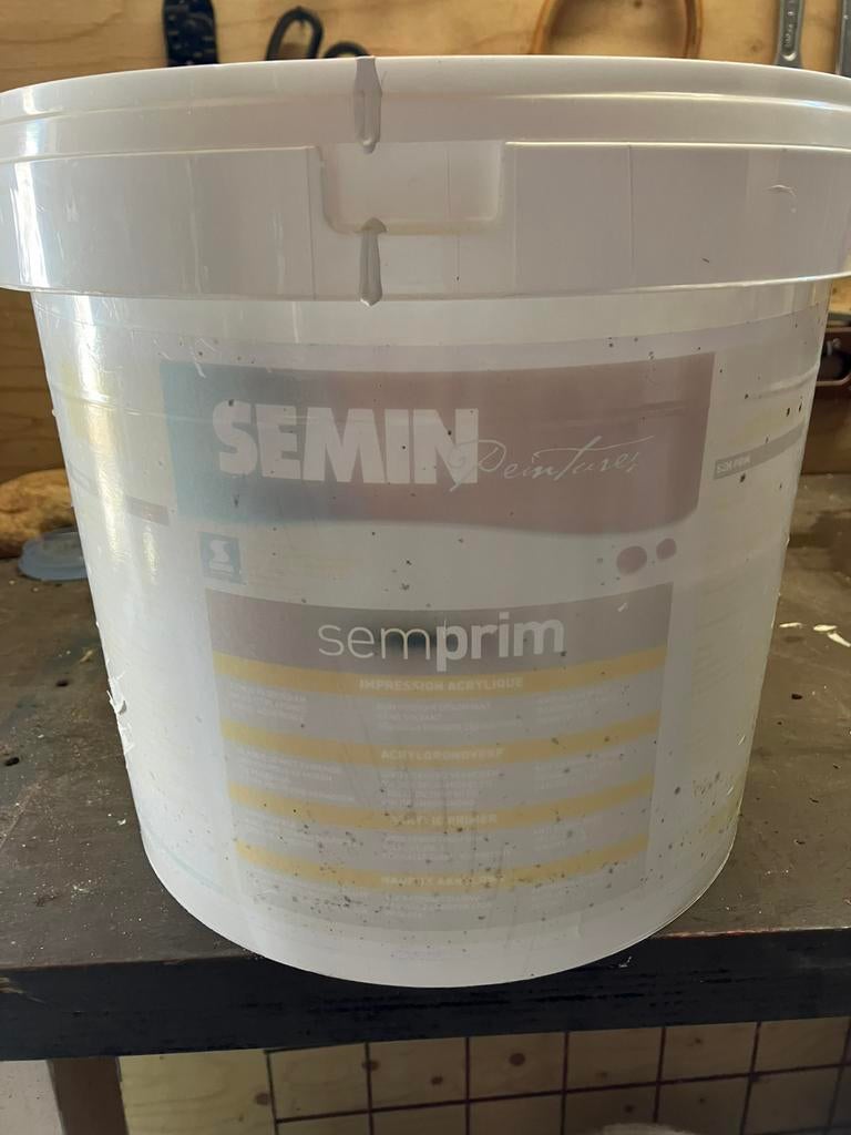 Primer, op alle ondergronden, hout, beton, stuc enz., Ophalen, Zo goed als nieuw, Wit