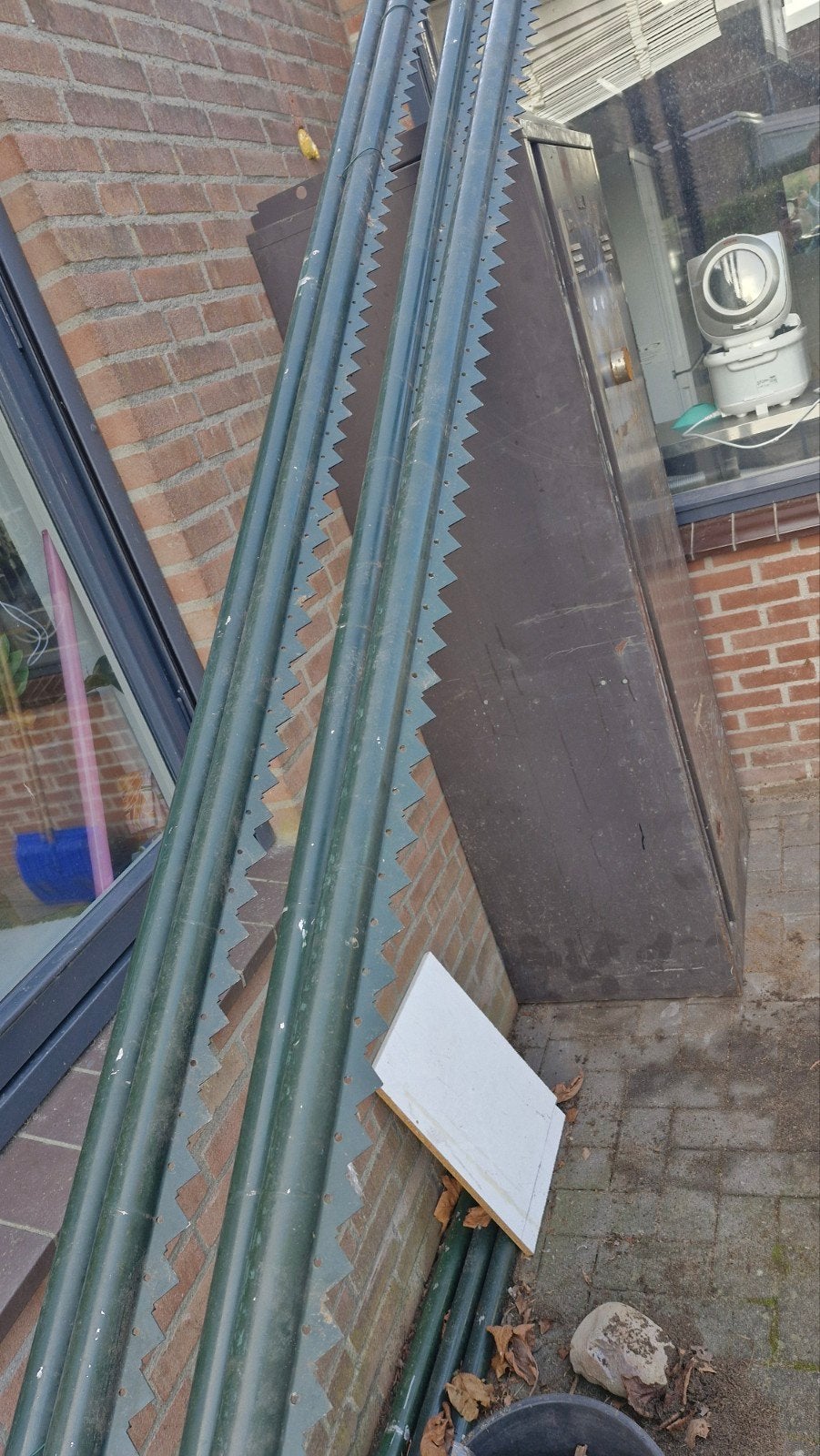 Hekwerk 30 meter met 7 betonpalen, Tuin en Terras, Ophalen, Gebruikt, IJzer, Overige typen
