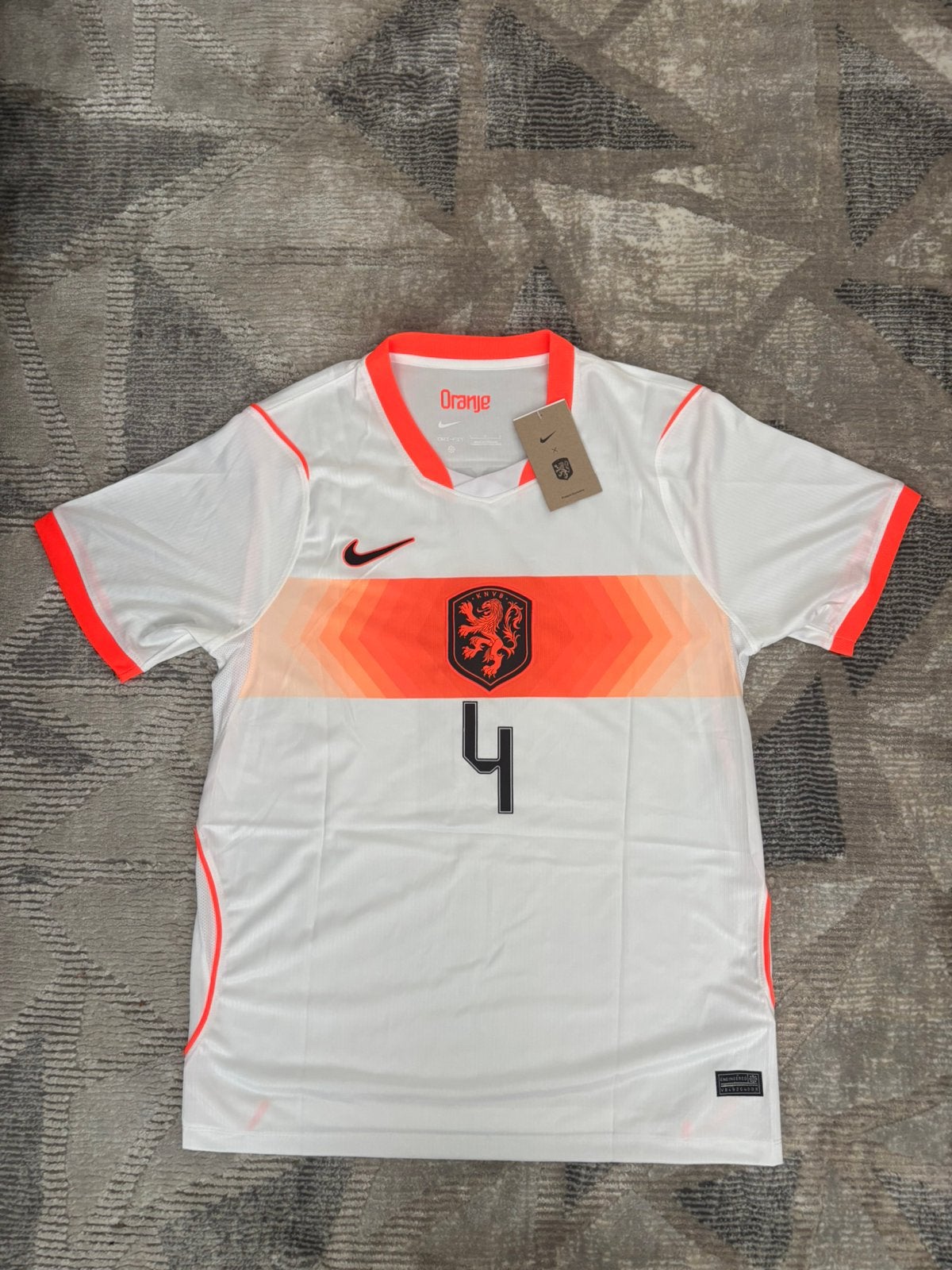 Nederland 2026 uitshirt – Virgil #4 – Maat L, Maat L, Verzenden, Nieuw, Shirt
