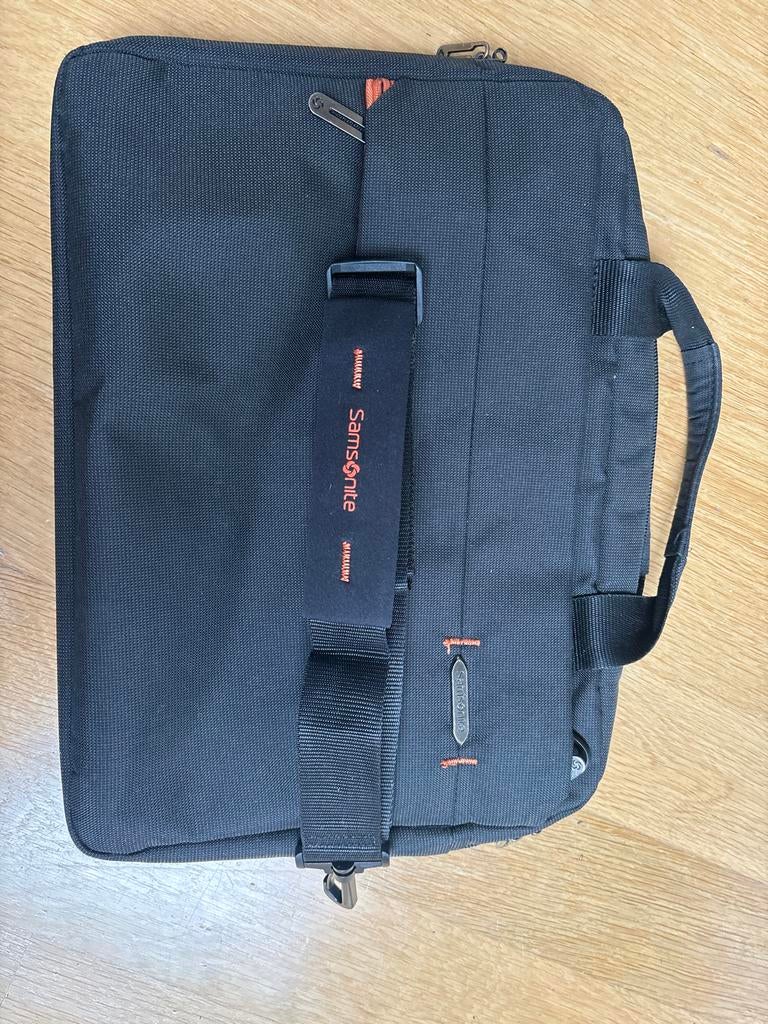Samsonite laptoptas 40x30 cm - Zo goed als nieuw, Computers en Software, Laptoptassen, Ophalen of Verzenden, 15 inch, Zo goed als nieuw