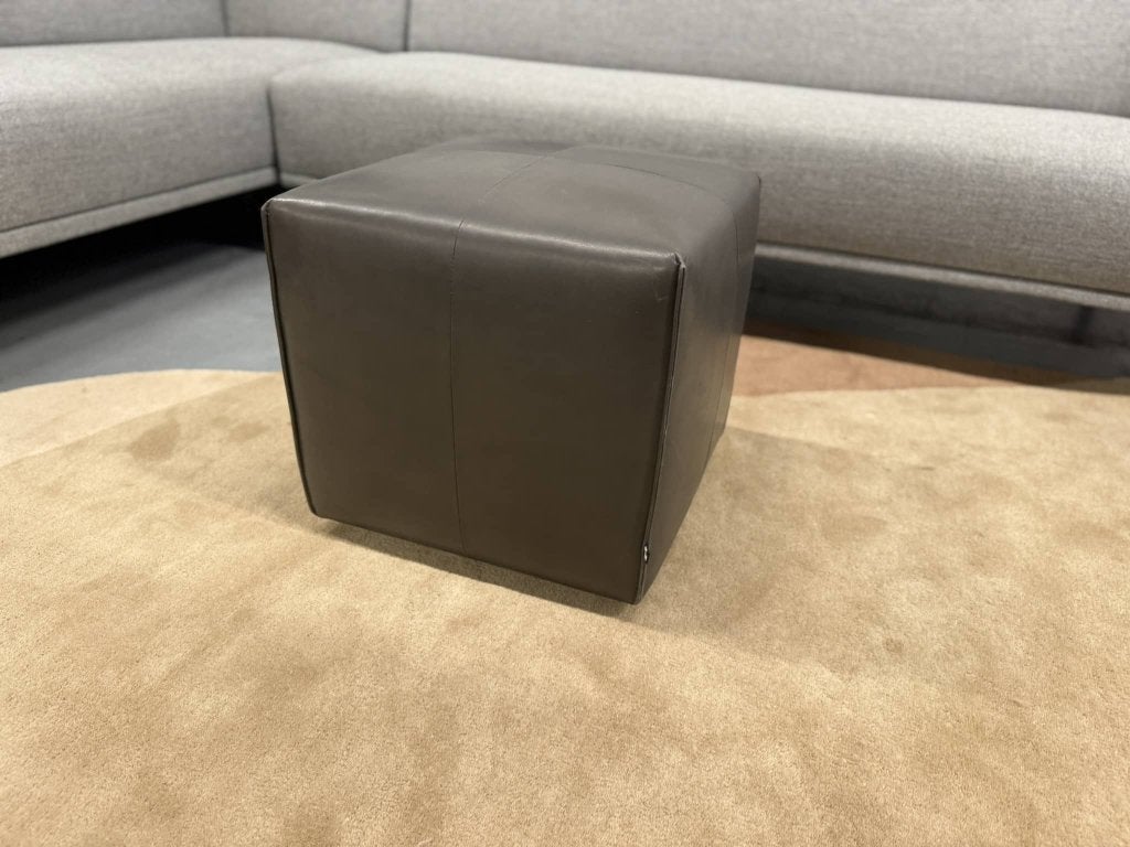 Nieuw Eyye Kub 42 Loxton leer Cliff Hocker Poef Kruk, Minder dan 50 cm, Vierkant, Nieuw, Minder dan 50 cm