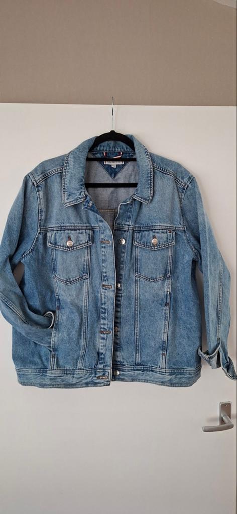 Tommy Hilfiger spijkerjas, maat 42, Blauw, Maat 42/44 (L), Ophalen of Verzenden, Zo goed als nieuw