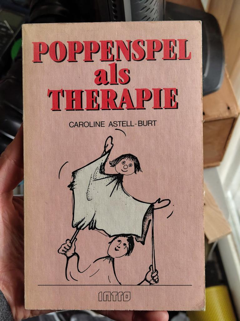 Poppenspel als Therapie - Caroline Astell-Burt, Ophalen of Verzenden, Gelezen, Caroline Astell-Burt, Nederland