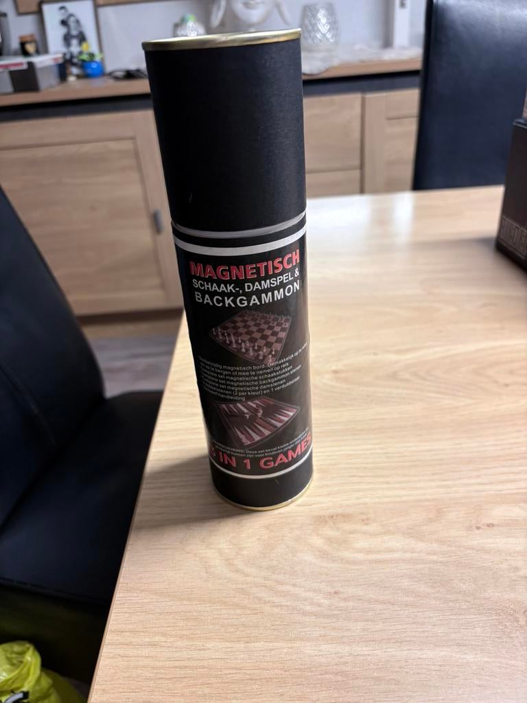 Magnetische schaak en damspel nieuw, Ophalen of Verzenden, Zo goed als nieuw