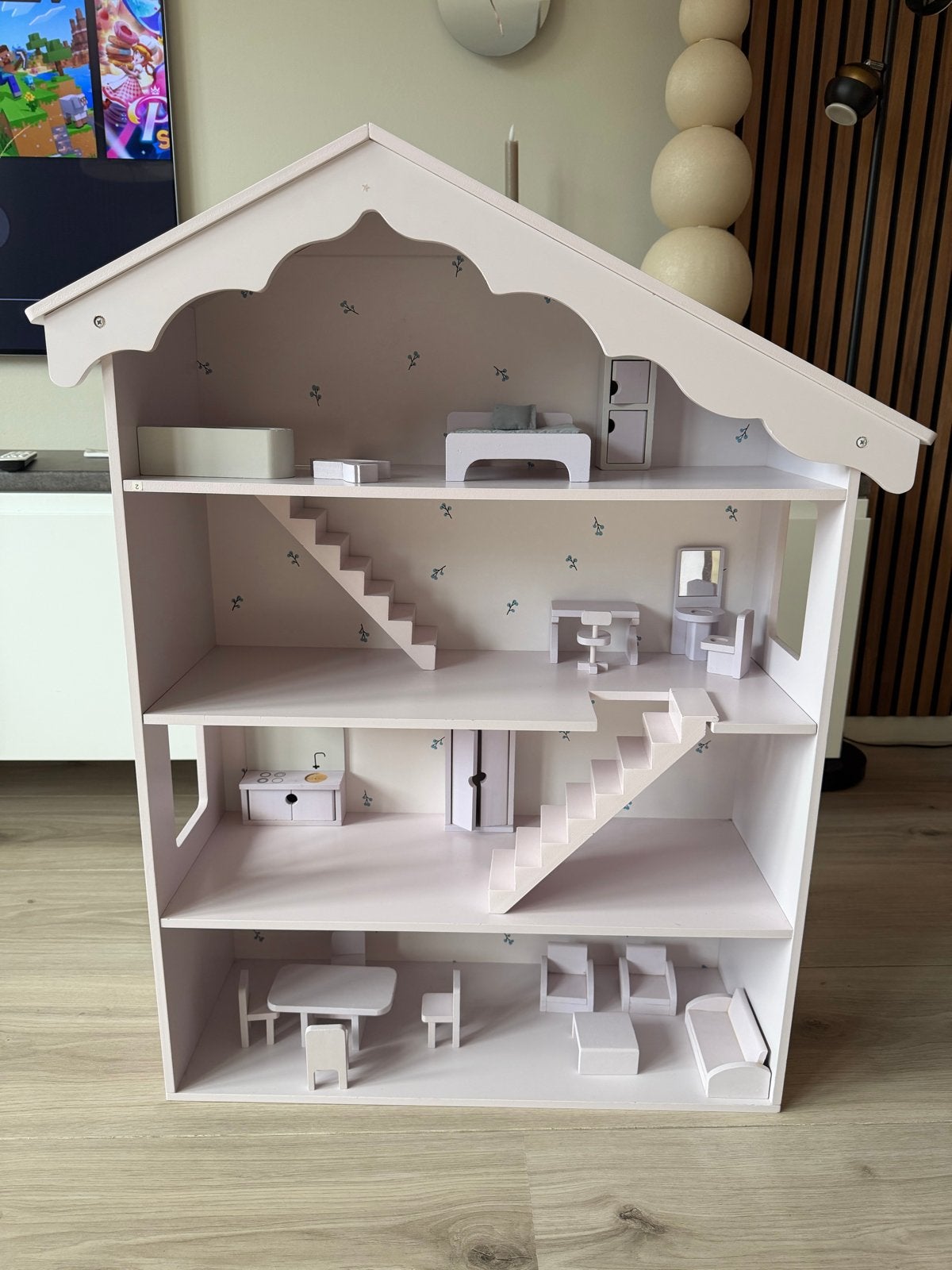 Petite Amelie Poppenhuis met meubels, Ophalen, Zo goed als nieuw, Poppenhuis