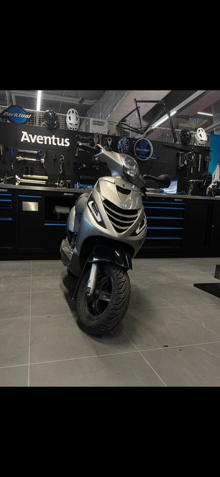 Beste sleeper zip 150cc 4t leader, Ophalen, Maximaal 45 km/u, Zip, Zo goed als nieuw