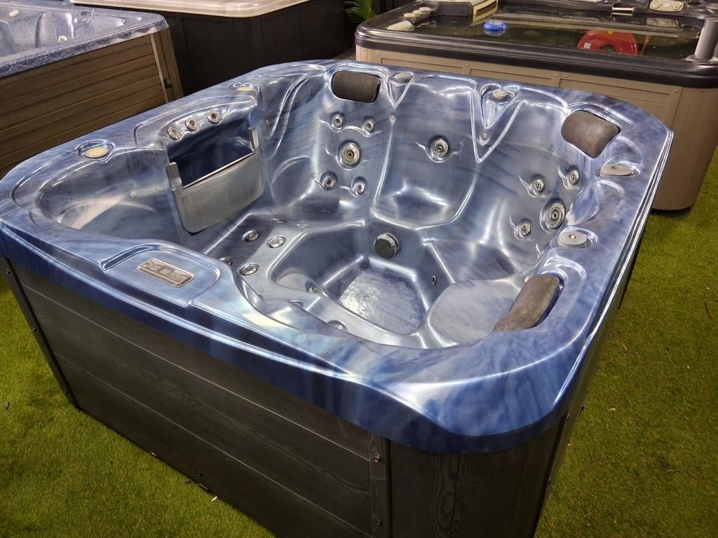 GECKO spa  jacuzzi 2 ligplaatsen incl bezorging&garantie, Ophalen of Verzenden, Gebruikt, Filter