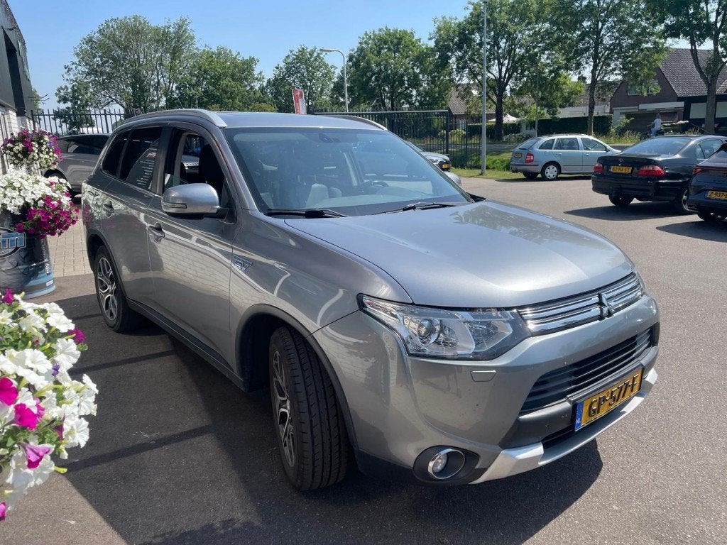 Mitsubishi OUTLANDER 2.0 PHEV L ED. XLINE 4 WD Trekhaak Schu, 1998 cc, Outlander, USB, Bedrijf