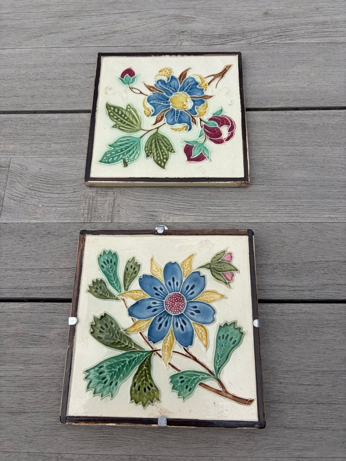 Set van 2 Vintage Art Nouveau tegels met bloemen, Ophalen of Verzenden