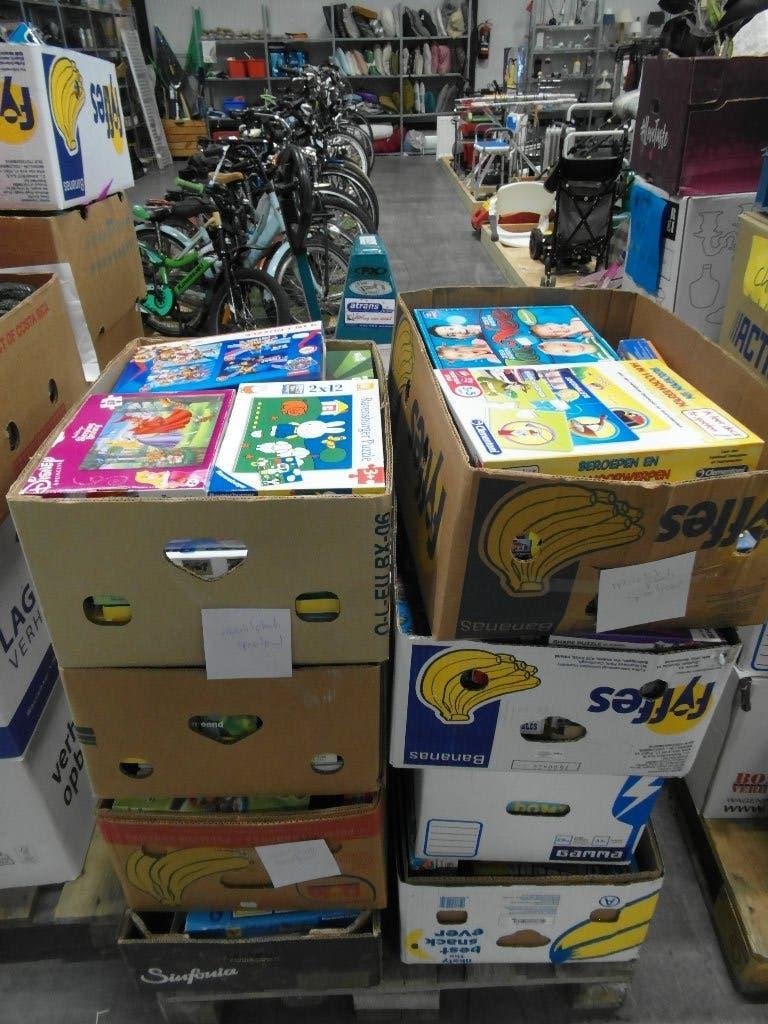 16 dozen puzzels en speelgoed 2switchonline, Ophalen, Zo goed als nieuw, Overige typen