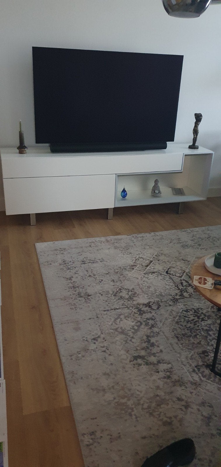 Hulsta t.v.meubel, Ophalen
