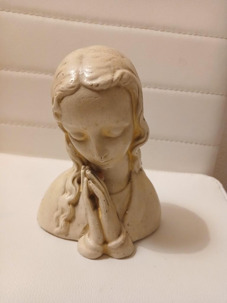 Buste van biddende vrouw - Religieus beeldje, Minder dan 20 cm, Gips, Buste, Ophalen of Verzenden