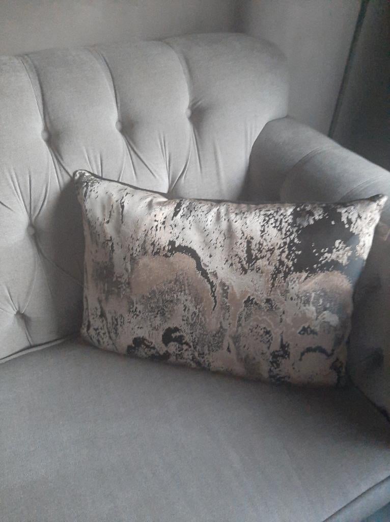 Dutch Decor sierkussen beige/zwart., Ophalen of Verzenden, Nieuw, Beige, Rechthoekig