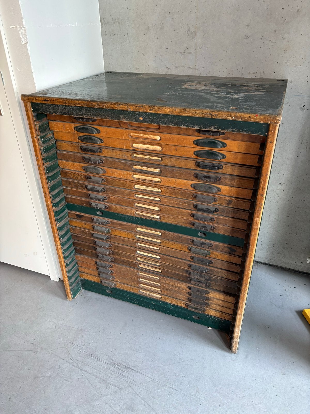 Antieke Zetkast met loden en messing letters, Ophalen
