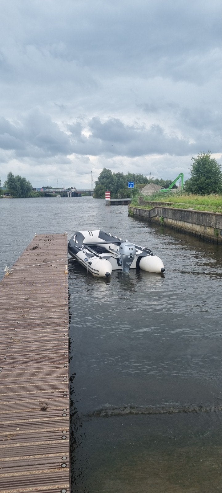 Honda 15pk kortstaart 2021 + rubberboot & strandtrailer, 10 tot 30 pk, Ophalen of Verzenden, Zo goed als nieuw, Viertaktmotor