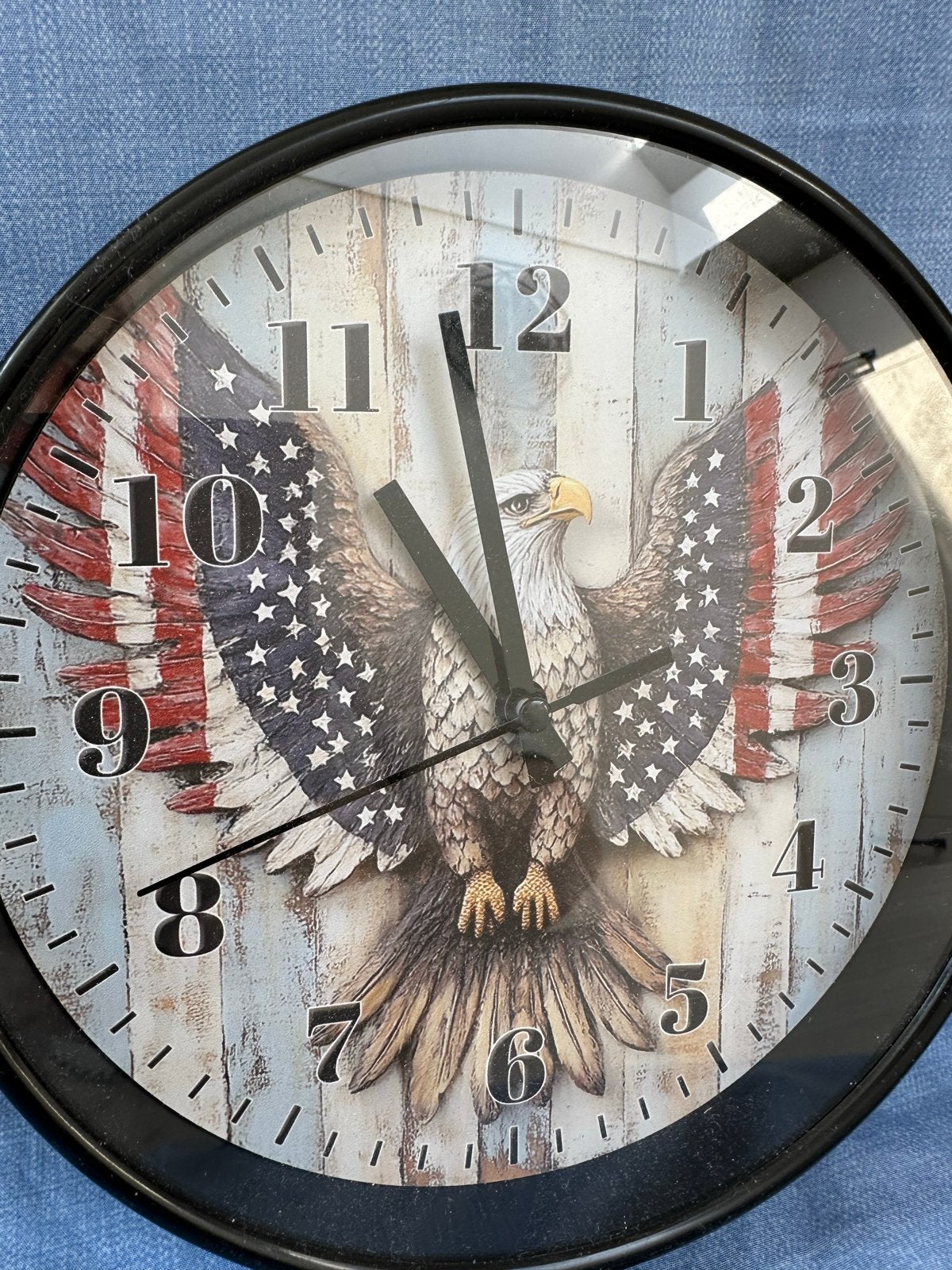 Nieuwe Amerikaanse Quartz Klok met Vlag en Adelaar, Ophalen of Verzenden, Nieuw, Wandklok
