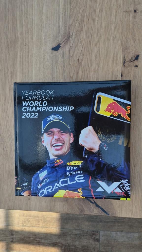 Formule 1 Jaarboek 2022 - Wereldkampioenschap Max Verstappen, Ophalen of Verzenden, Zo goed als nieuw, Onbekend, Overige sporten