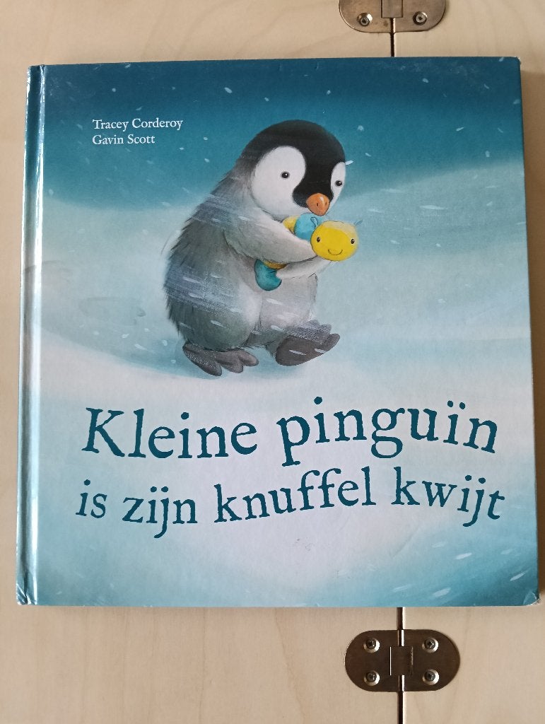 Kleine pinguïn is zijn knuffel kwijt, Tracey Corderoy, Ophalen of Verzenden, Zo goed als nieuw, Fictie algemeen, Voorleesboek