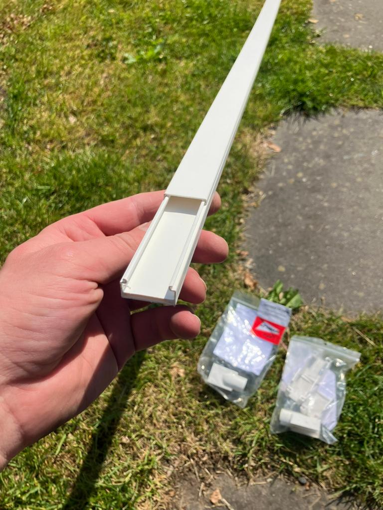 Attema plintgoot P25 2mtr wit RAL9010, Doe-het-zelf en Verbouw, Elektra en Kabels, Ophalen of Verzenden