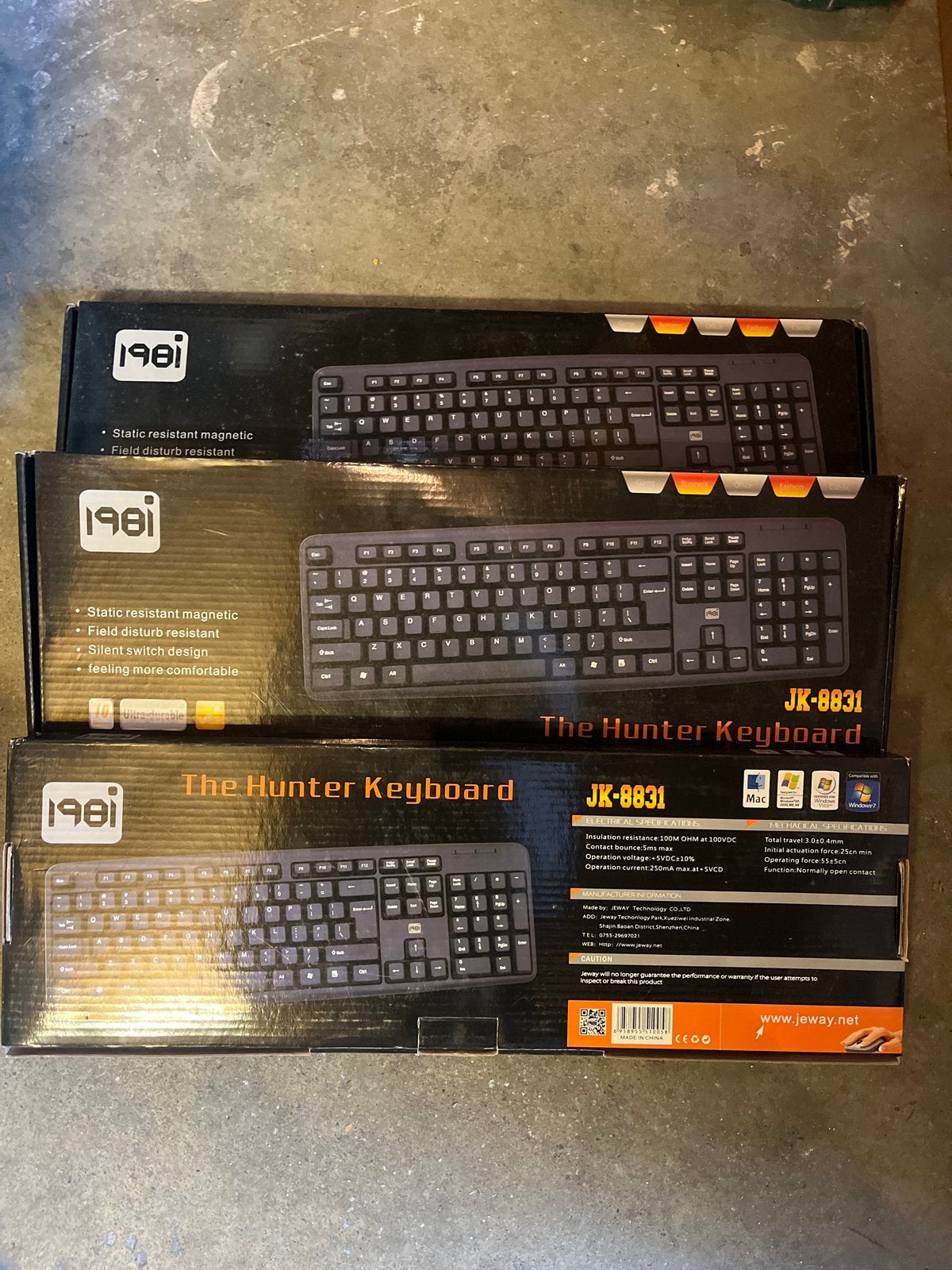 Nieuwe 198i Hunter Toetsenborden (3 stuks, ook per stuk), Nieuw, Ophalen of Verzenden, Qwerty, Numeriek gedeelte