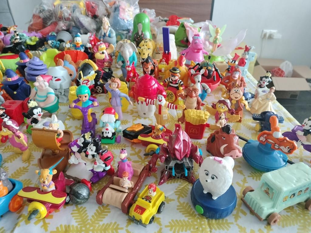 Mac Donalds happy meal 1991 tm 1999, Ophalen