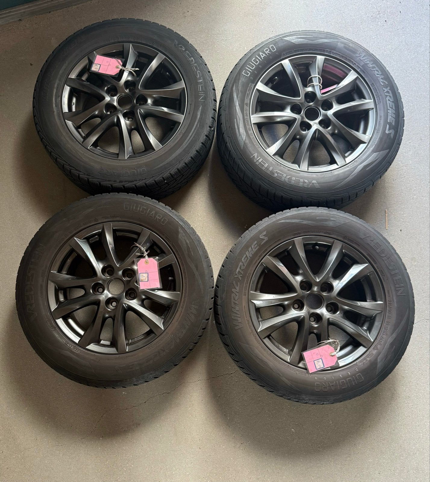 Vredestein Wintrac Xtreme S winterbanden met Mazda velgen, Ophalen, 16 inch, Banden en Velgen, Winterbanden