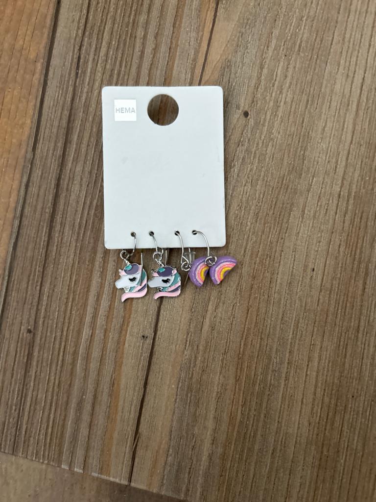 Leuke HEMA oorbellen set: eenhoorns en regenbogen, Overige materialen, Hangers, Overige kleuren, Nieuw