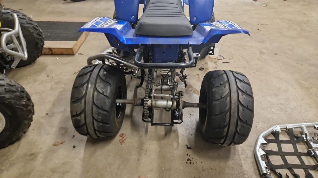 GEZOCHT! YAMAHA BLASTER ACHTERBRUG NIEUW TYPE, Motoren, Onderdelen | Yamaha, Ophalen of Verzenden