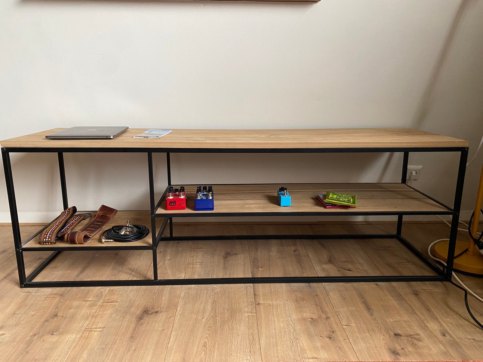 Charlie TV meubel, Ophalen, Zo goed als nieuw, 25 tot 50 cm, Minder dan 100 cm