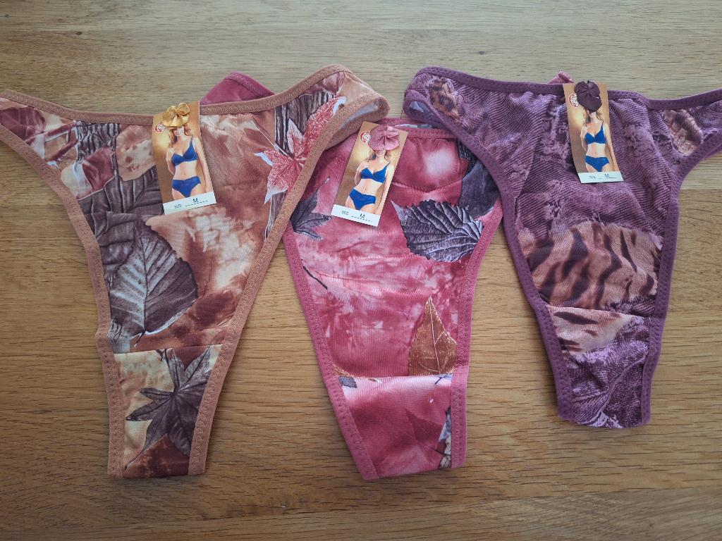 3 dames strings maat m, Kleding | Dames, Verzenden, Overige kleuren, String