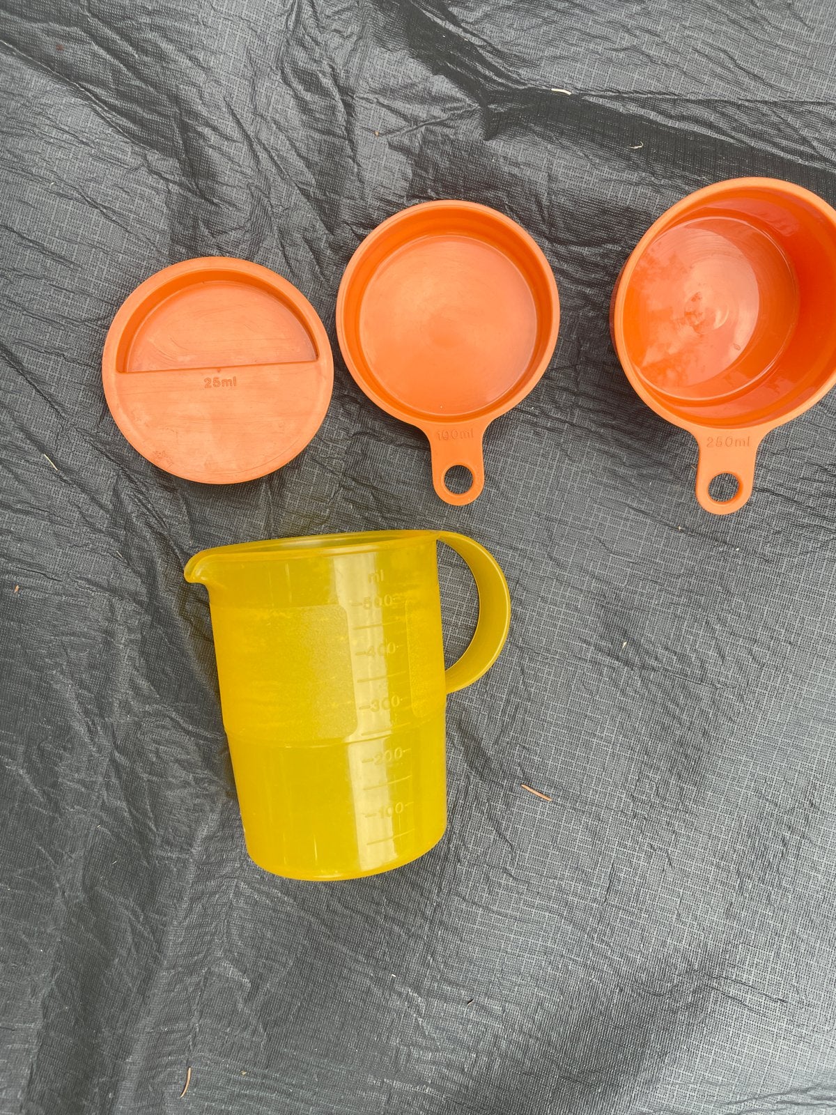 Maatbeker en maatschepjes set, Kunststof, Ophalen of Verzenden, Meerkleurig, Overige typen
