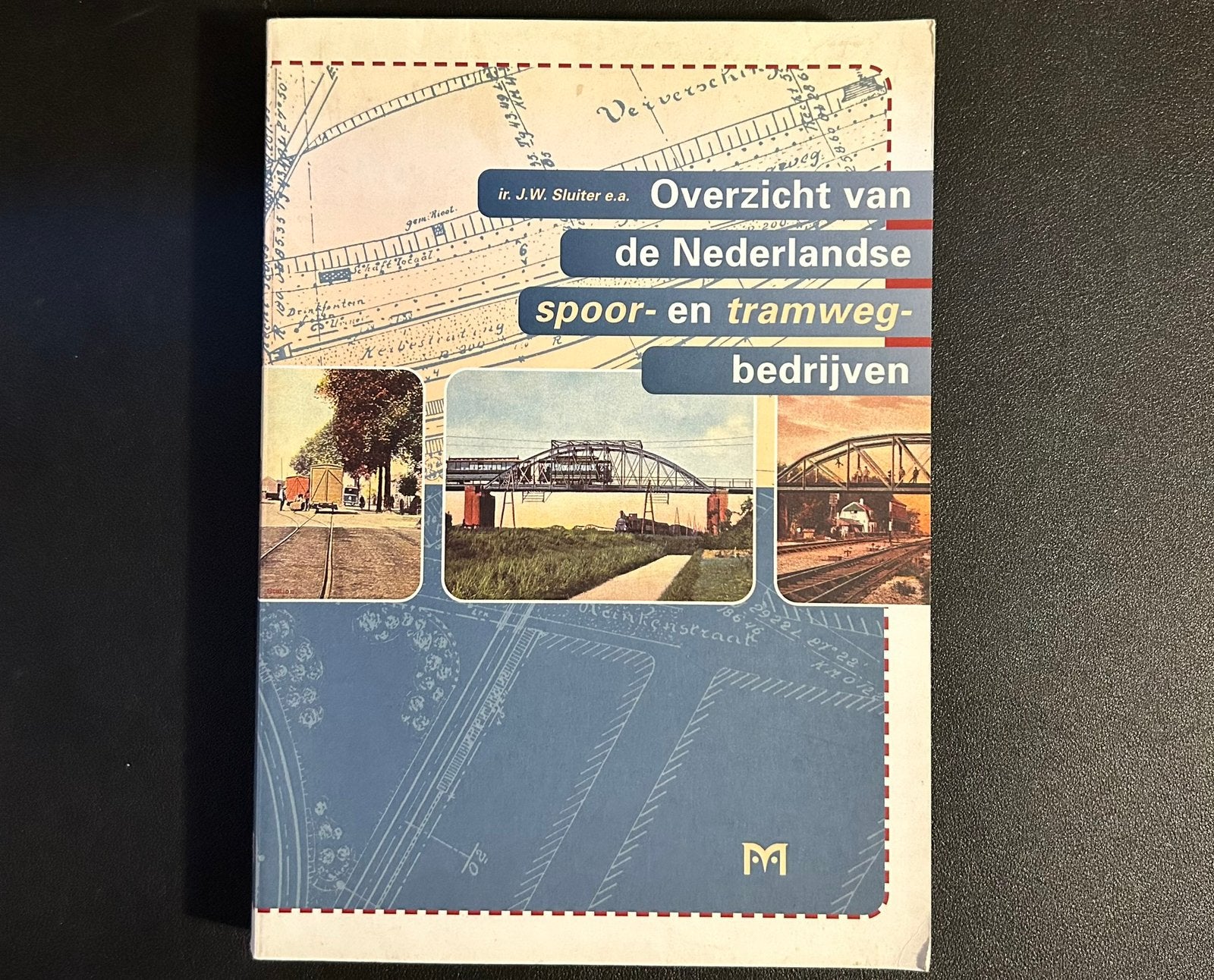 Overzicht van de Ned. spoor- en tramwegbedrijven (2002), Verzamelen, Ophalen of Verzenden, Zo goed als nieuw, Trein, Boek of Tijdschrift