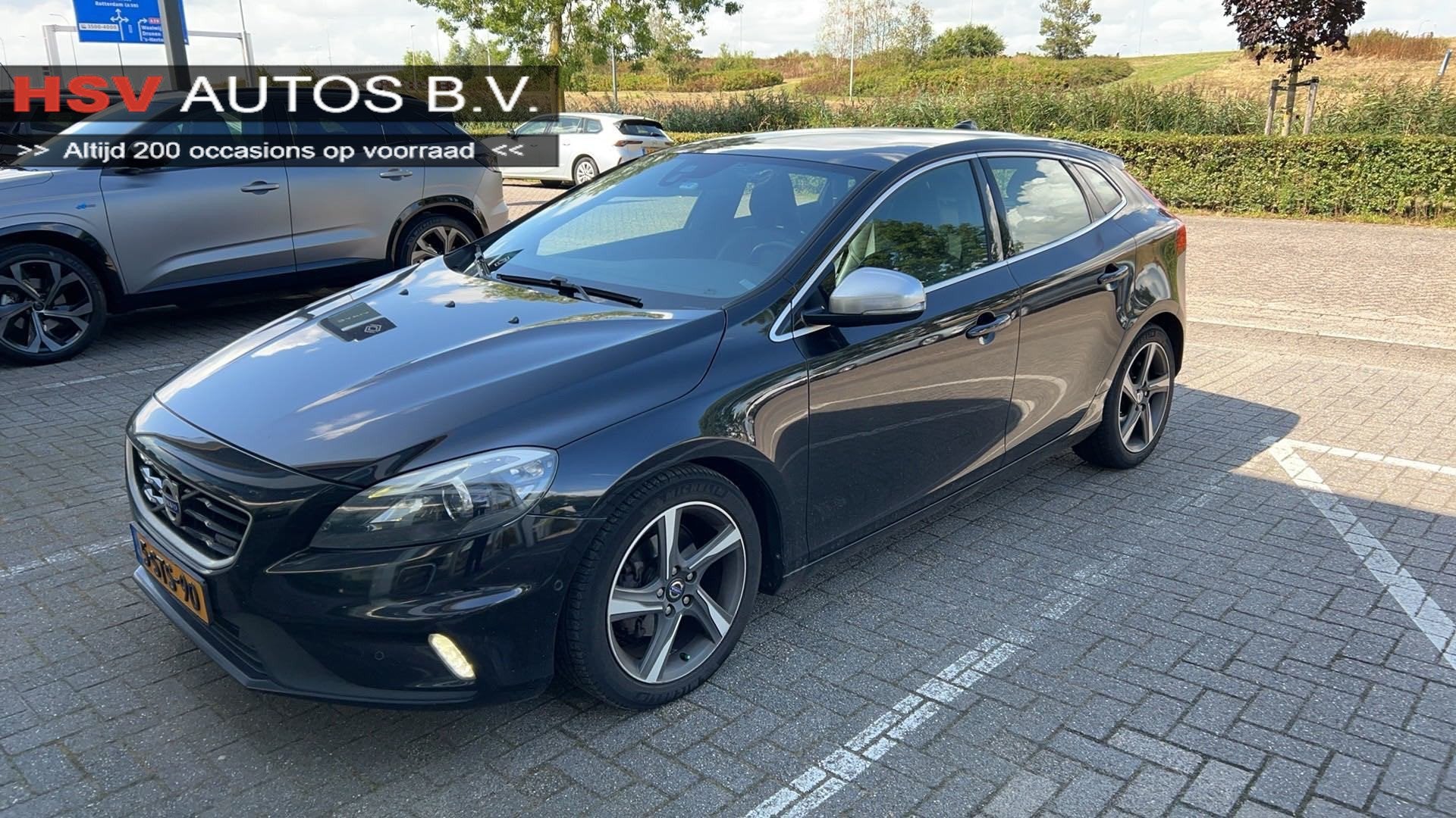 Volvo V40 1.6 D2 R-Design navi LEER memory xenon, Auto's, Voorwielaandrijving, Euro 5, Gebruikt, Start-stop-systeem