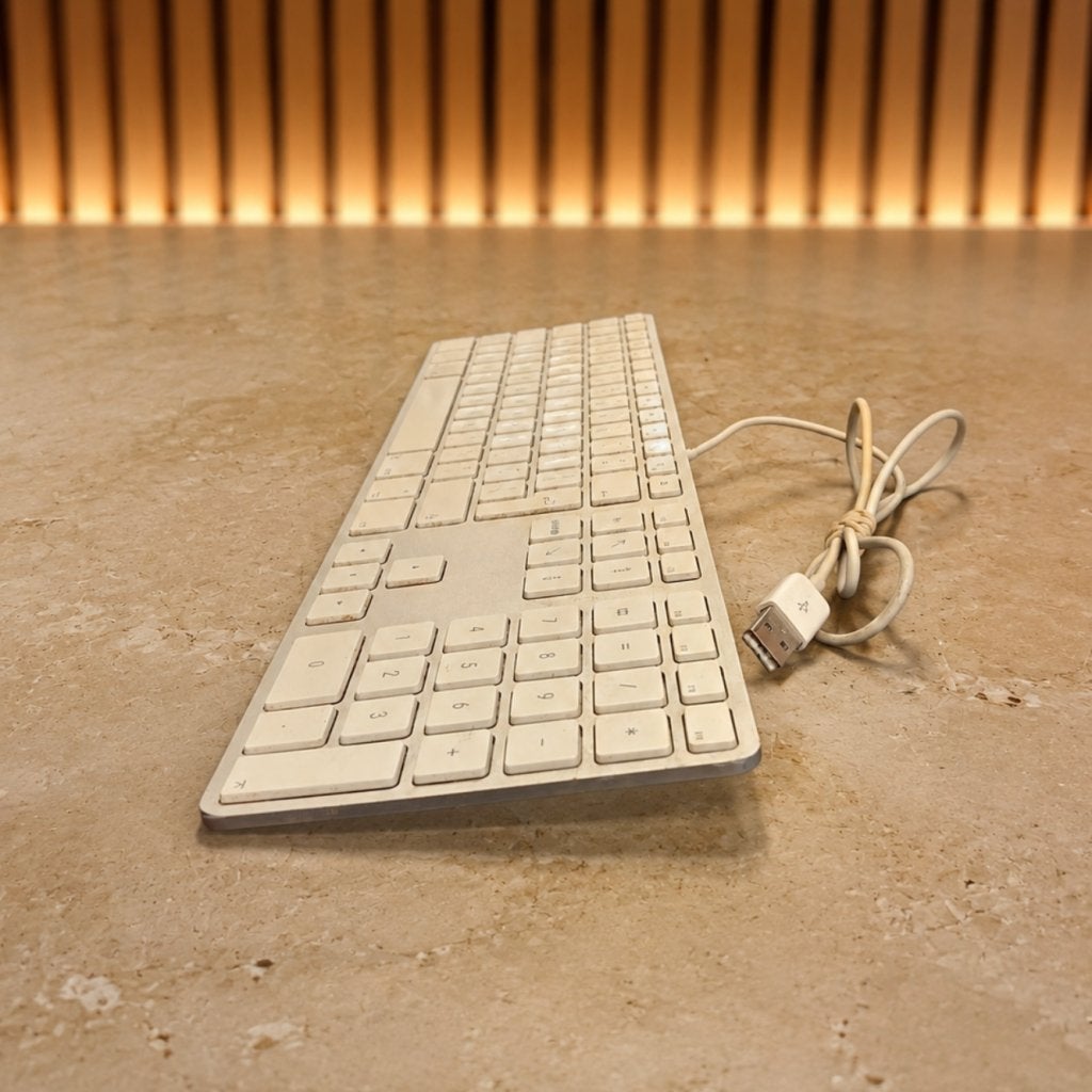 Apple A1243 USB Toetsenbord - In Nette Staat, Computers en Software, Apple, Zo goed als nieuw, Support@apple.com, One Apple Park Way
Cupertino, CA 95014
United States
