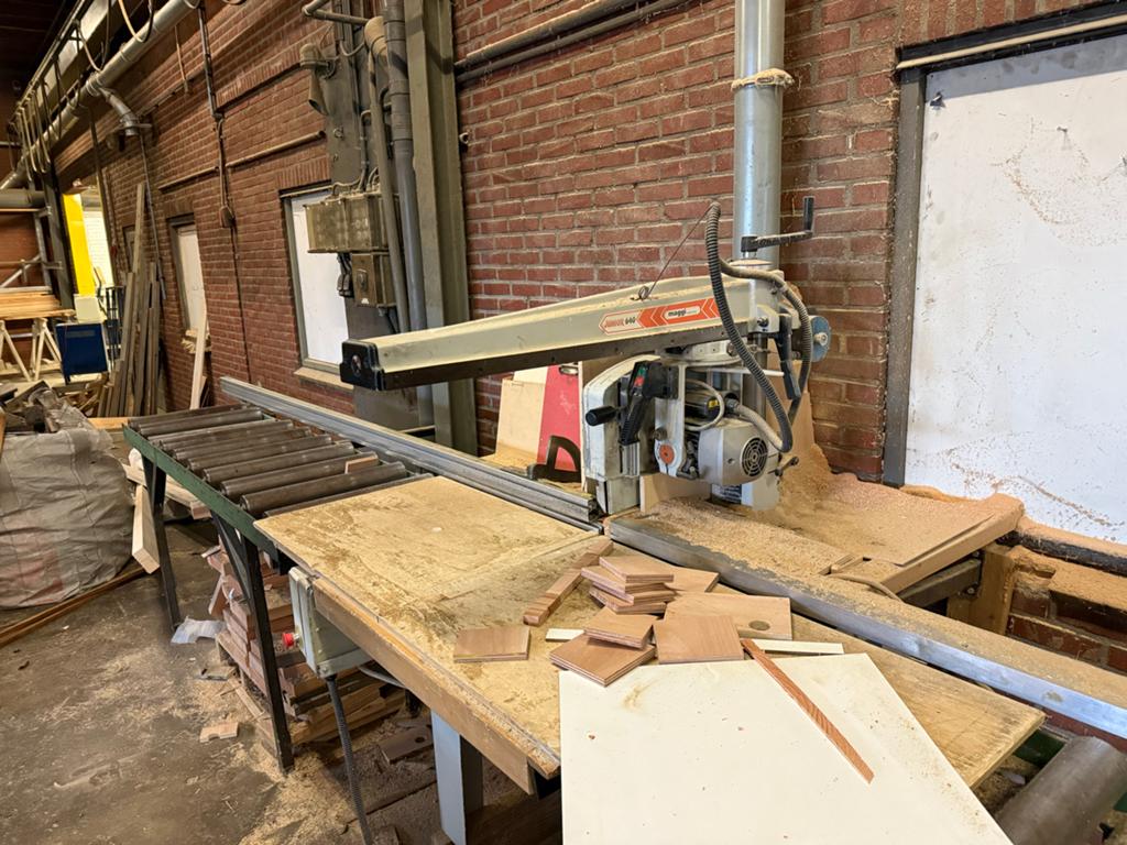 Maggi Junior 640 Radiaalzaag - Goede machine rollebank, Doe-het-zelf en Verbouw, Gereedschap | Zaagmachines, Ophalen, Zo goed als nieuw