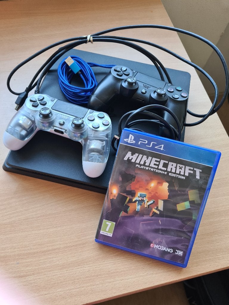 PS 4 met 2 controllers en spel, Ophalen, Zo goed als nieuw, Met 2 controllers, Original