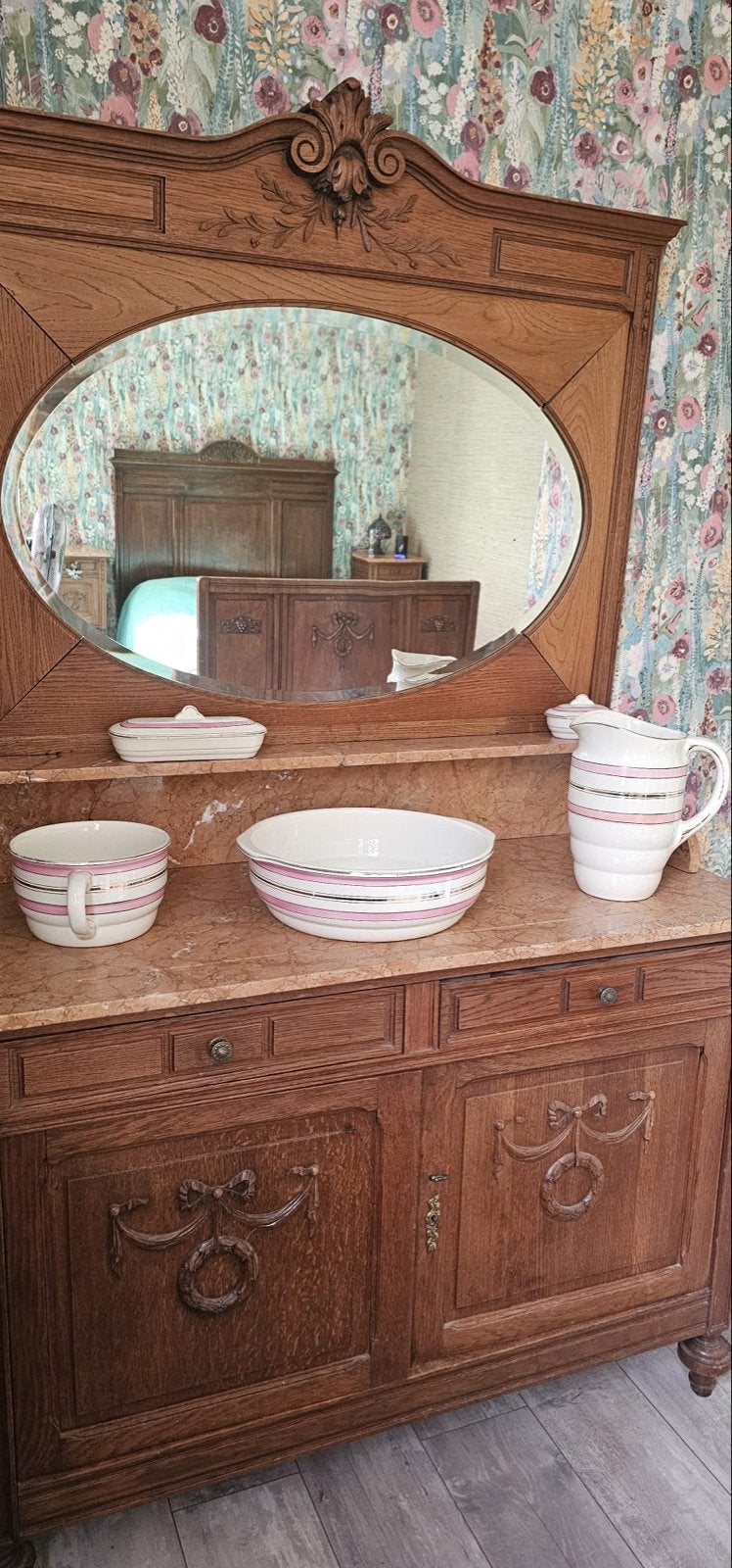 Antieke Eiken Slaapkamer Set - Bed, Kast, Commode, Antiek en Kunst, Ophalen